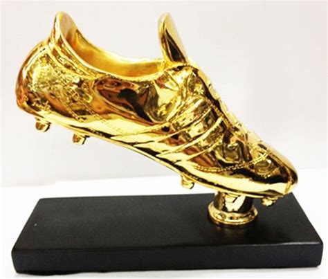 replica soccer shoes